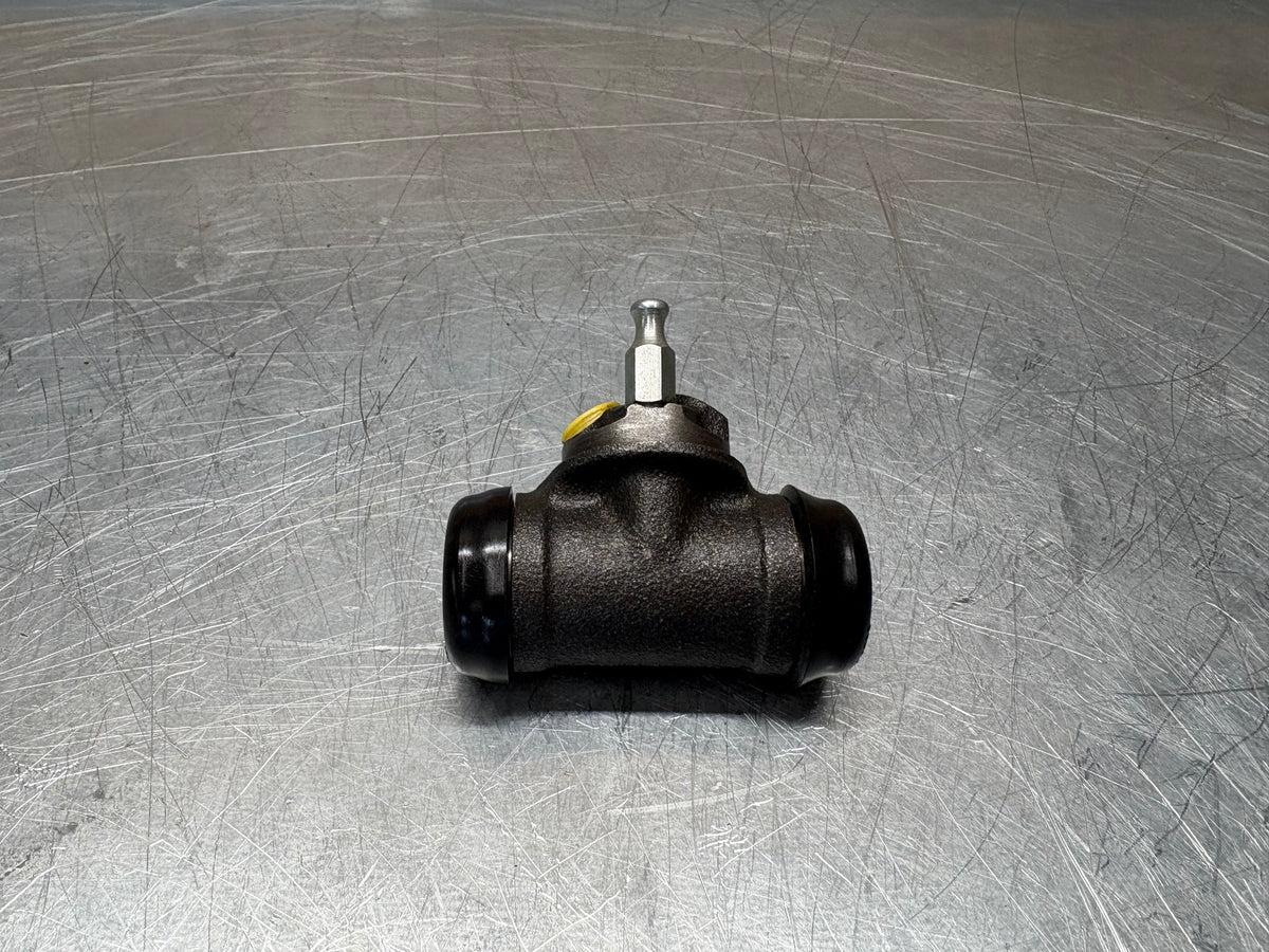 Radbremszylinder hinten links – Piaggio Ape AC4, AD, MP & MPV