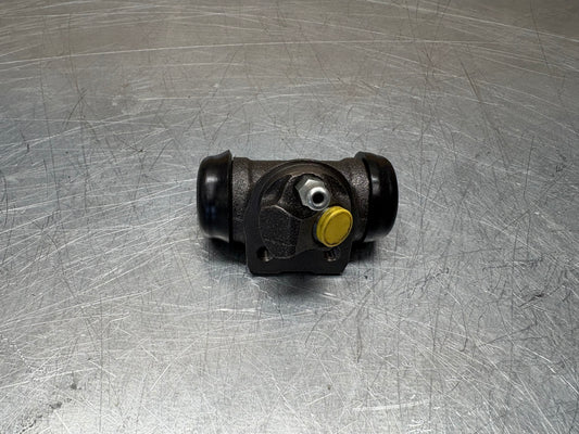 Radbremszylinder hinten links – Piaggio Ape AC4, AD, MP & MPV