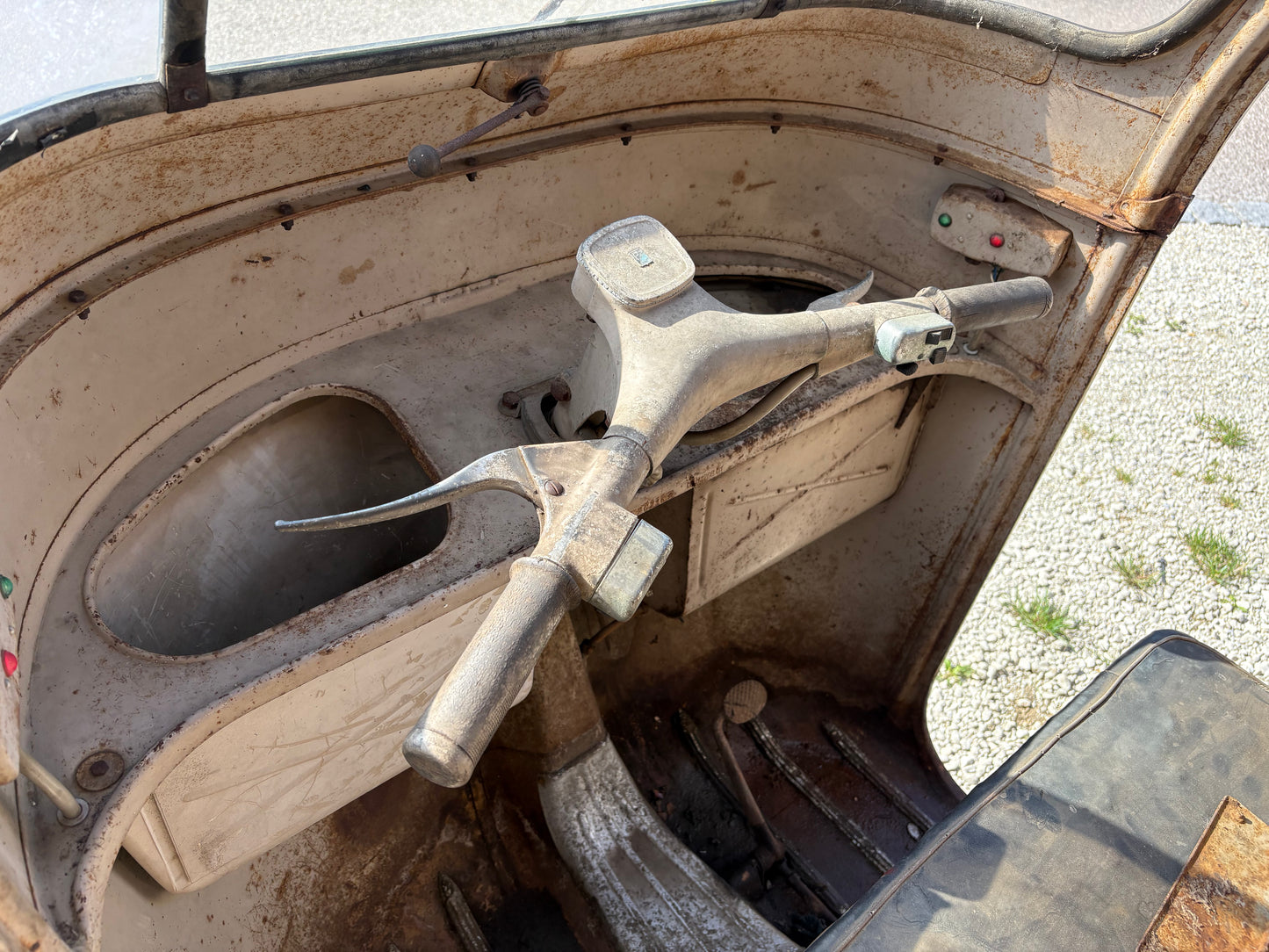 Piaggio Ape AC3 Faro Basso O-Lack Bj. 1961