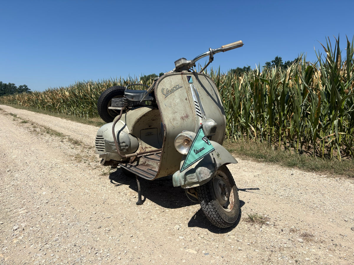 Vespa VM Faro Basso Bj. 1954 OLack