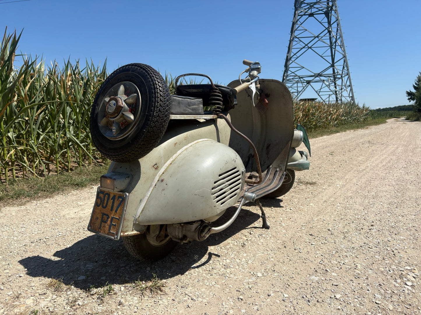 Vespa VM Faro Basso Bj. 1954 OLack