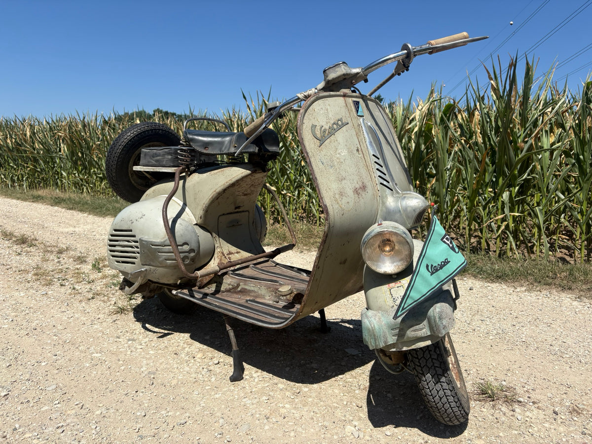 Vespa VM Faro Basso Bj. 1954 OLack