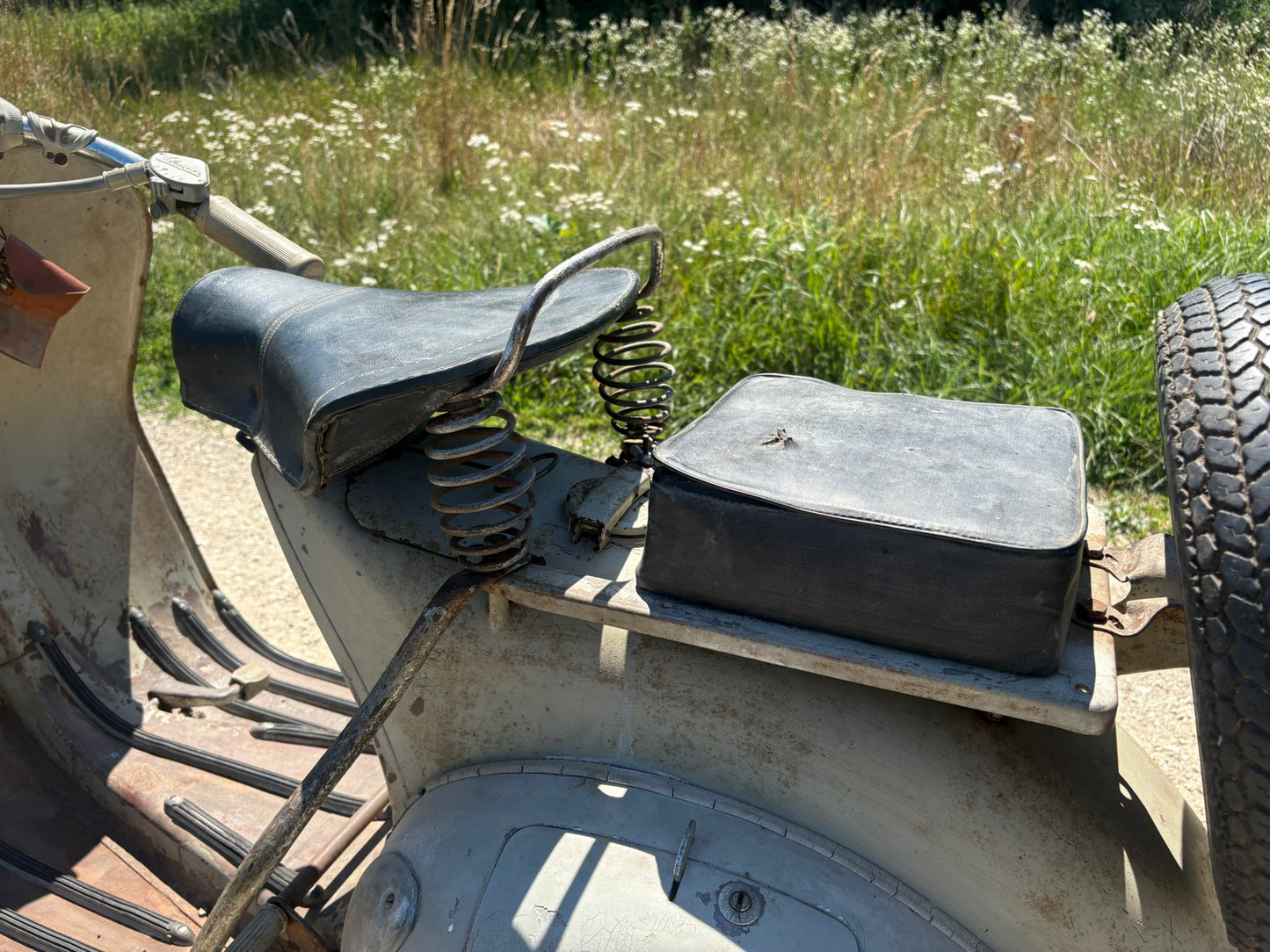 Vespa VM Faro Basso Bj. 1954 OLack