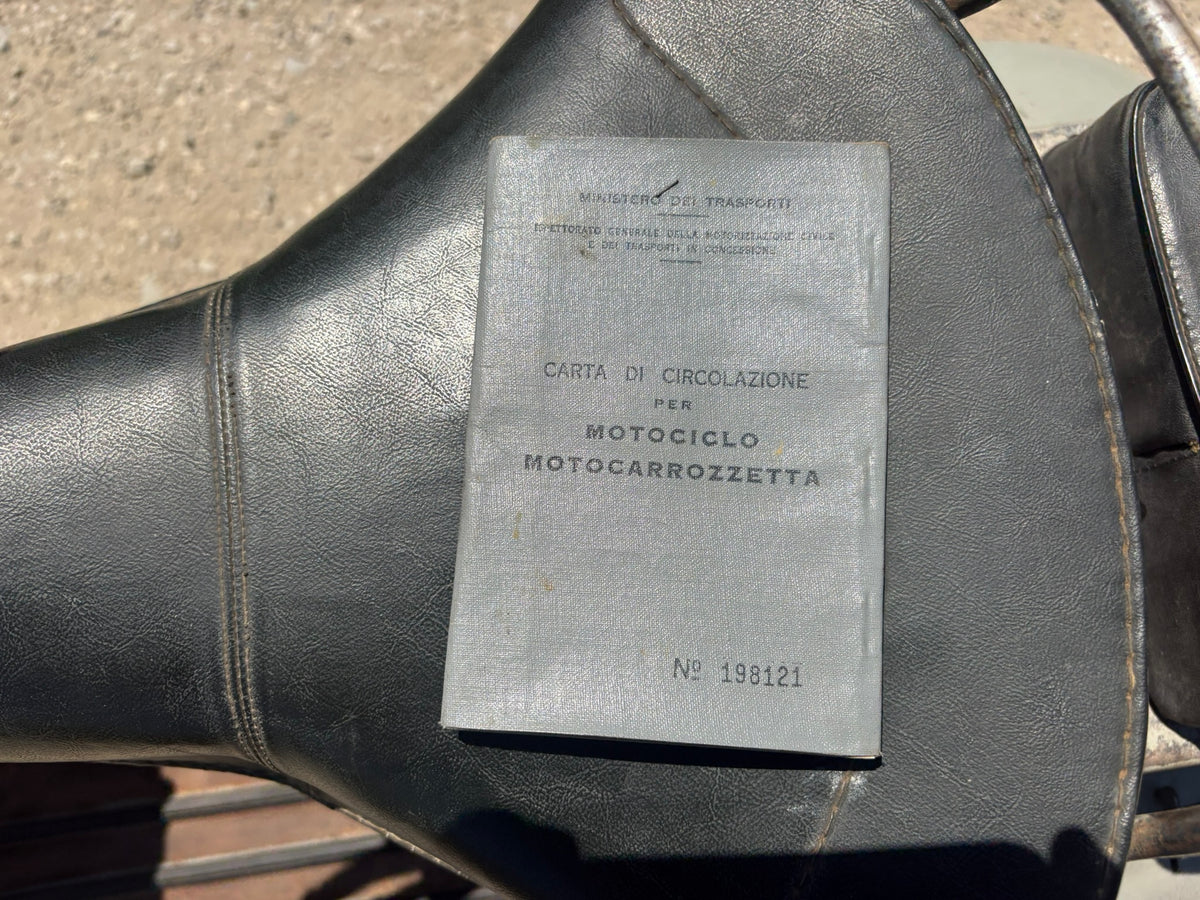 Vespa VM Faro Basso Bj. 1954 OLack