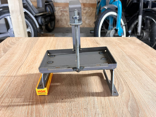 Batteriehalter für Piaggio Ape AD 6V